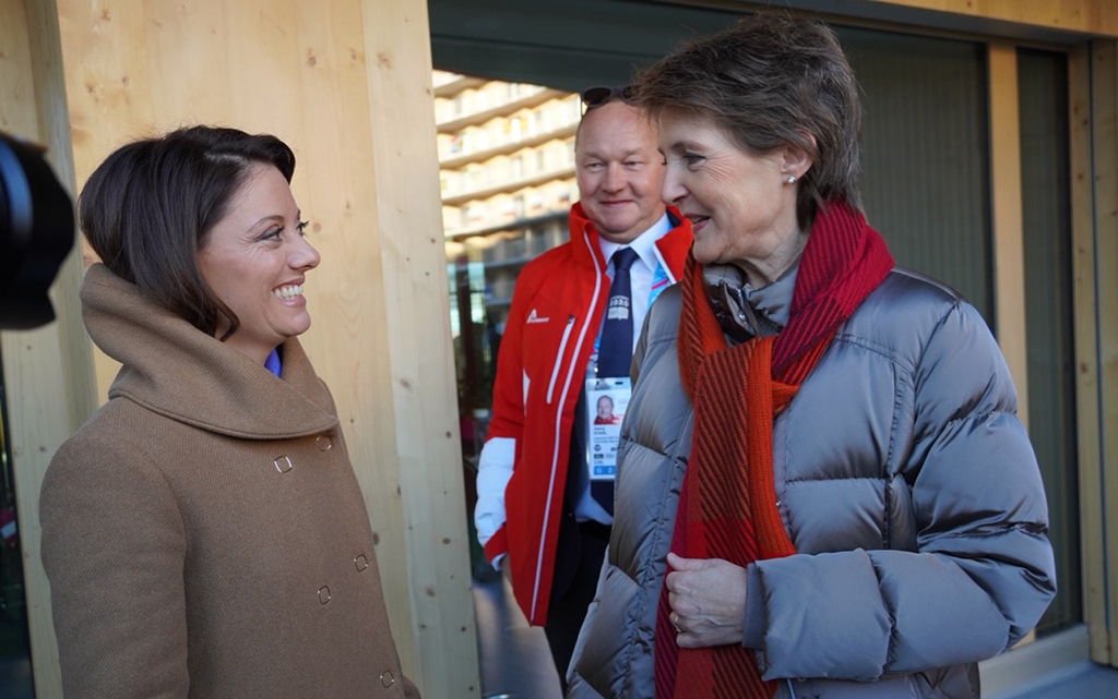 Bundespräsidentin Sommaruga trifft Virginie Faivre, Präsidentin des Organisationskomitees der Olympischen Jugend-Winterspiele 2020