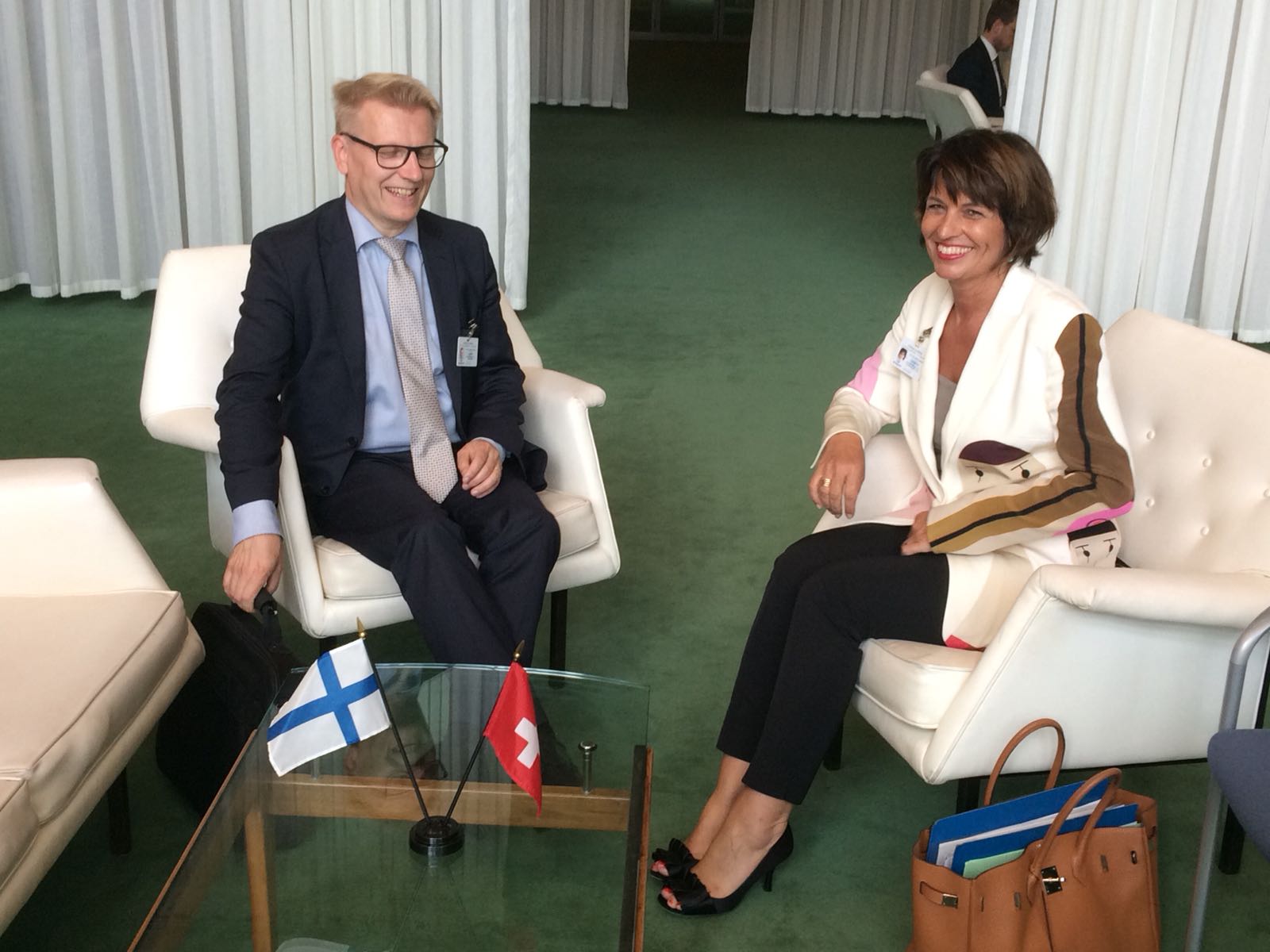 La conseillère fédérale Doris Leuthard et Kimmo Tiilikainen, Ministre finlandais de l'environnement et de l'énergie