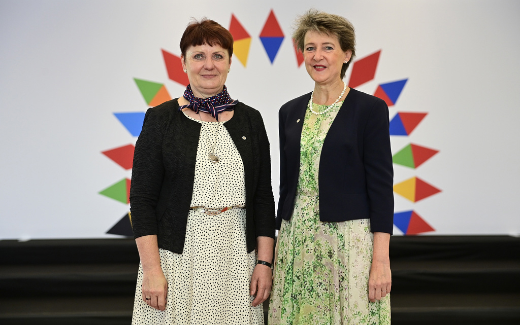 La ministre tchèque de l'Environnement Anna Hubáčková et la conseillère fédérale Simonetta Sommaruga