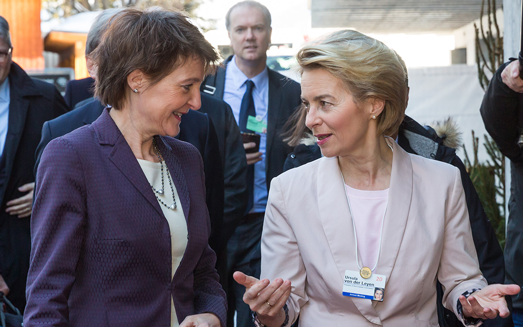 La presidente della Confederazione Simonetta Sommaruga e la Presidente della Commissione europea Ursula von der Leyen